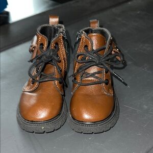 Brown Leather Lace-Up Boots